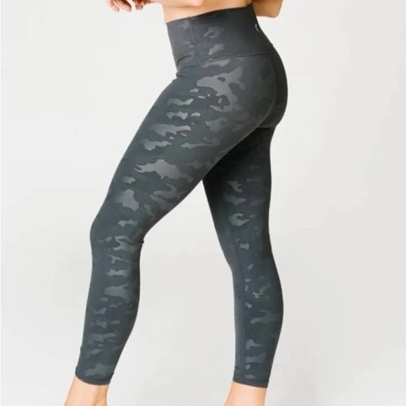 ZYIA Pants - Zyia Grey Battleship Camo Luxe Hi Rise 7/8 Leggings, 6-8